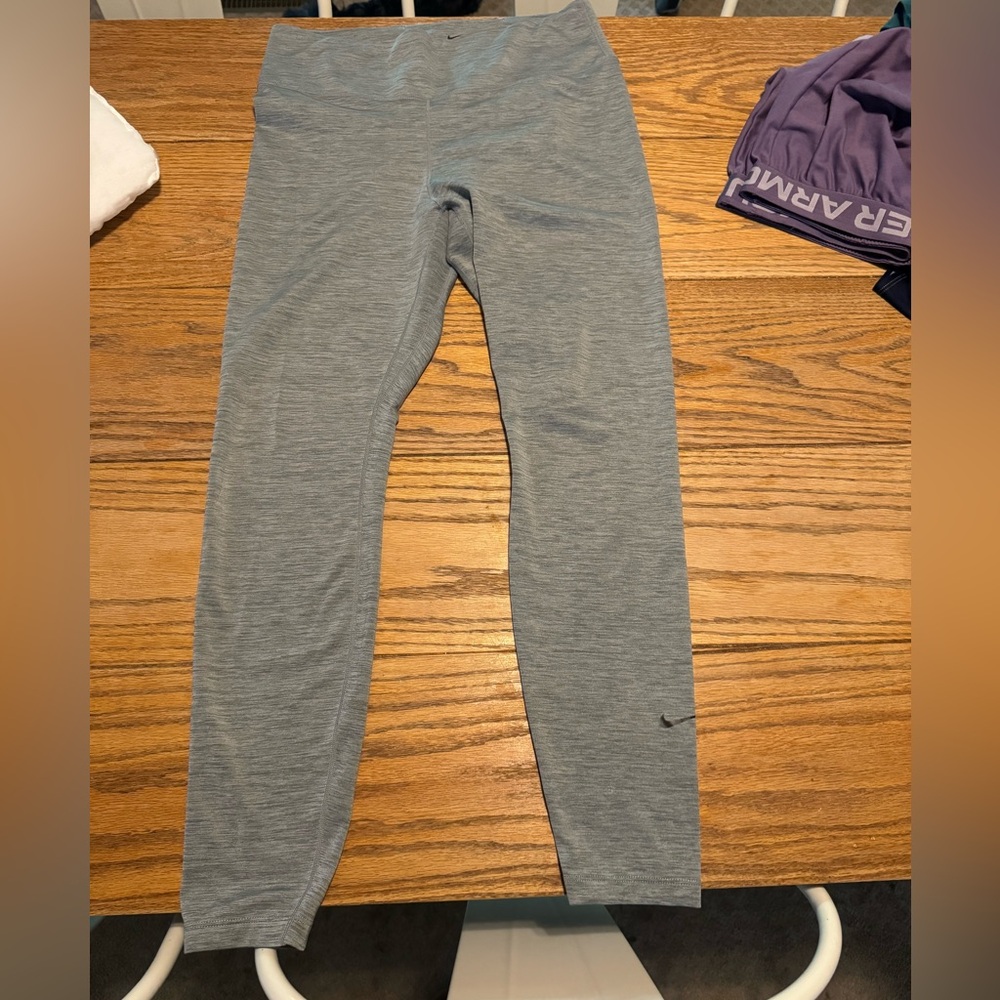 Women’s Nike leggings